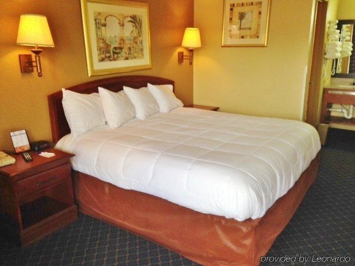 Americas Best Value Inn - Monroeville Exteriör bild