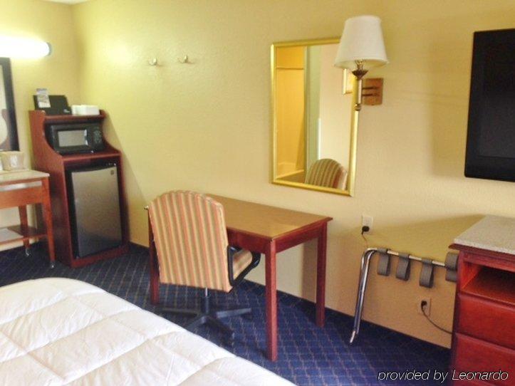 Americas Best Value Inn - Monroeville Exteriör bild